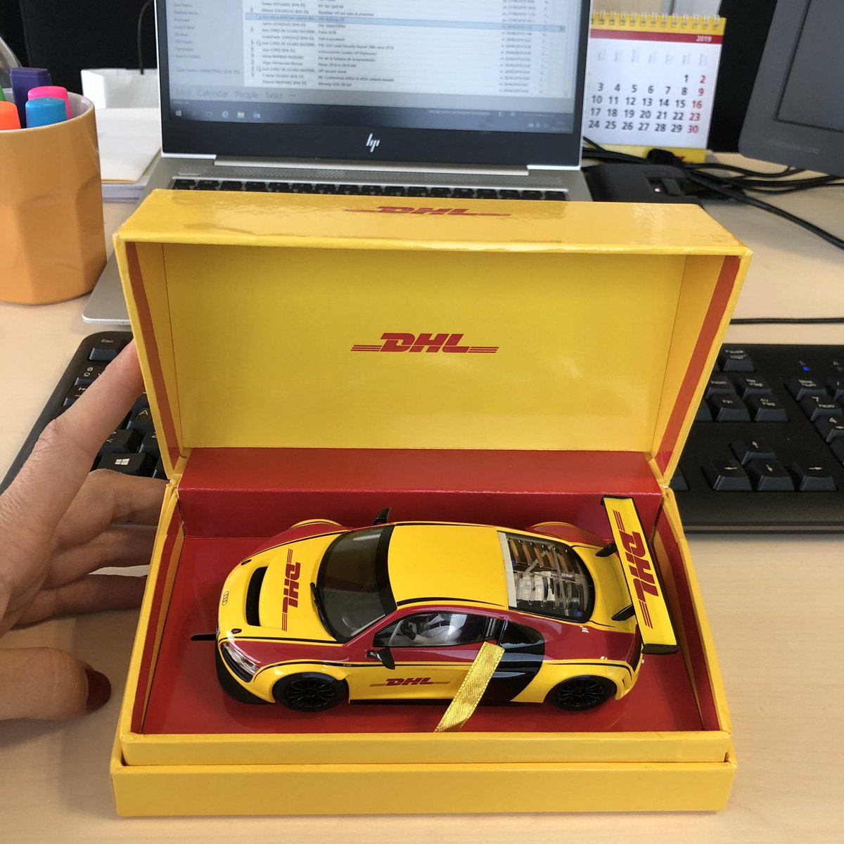 cakelocus's tweet image. #dhlappreciationweek #50yearsofdhl 😍