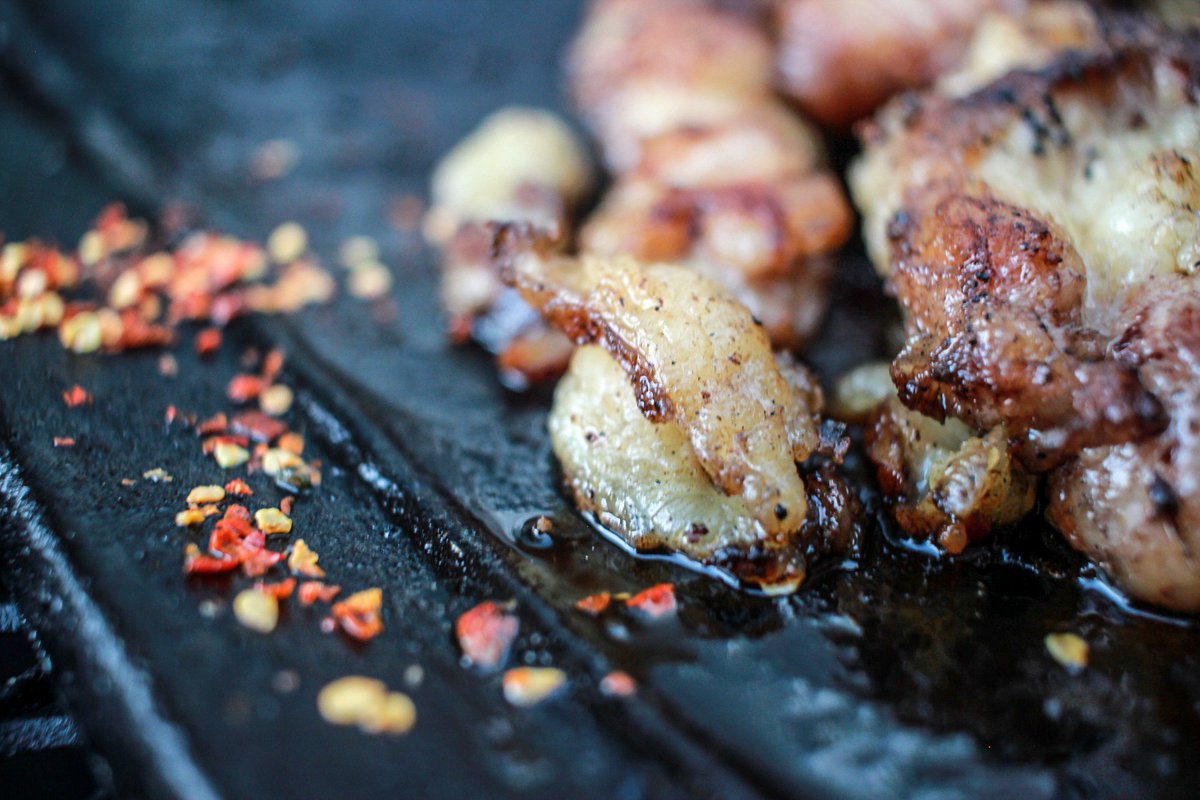 KapanaIntown's tweet image. Today we do it for the girl child &quot;Buy Kapana With Sanitary Towels&quot; .. See you from 13h00-14h00, please don&apos;t forget your receipts.. #KapanaInTown #freesalsa #kapana #food #change #girlchild #charity