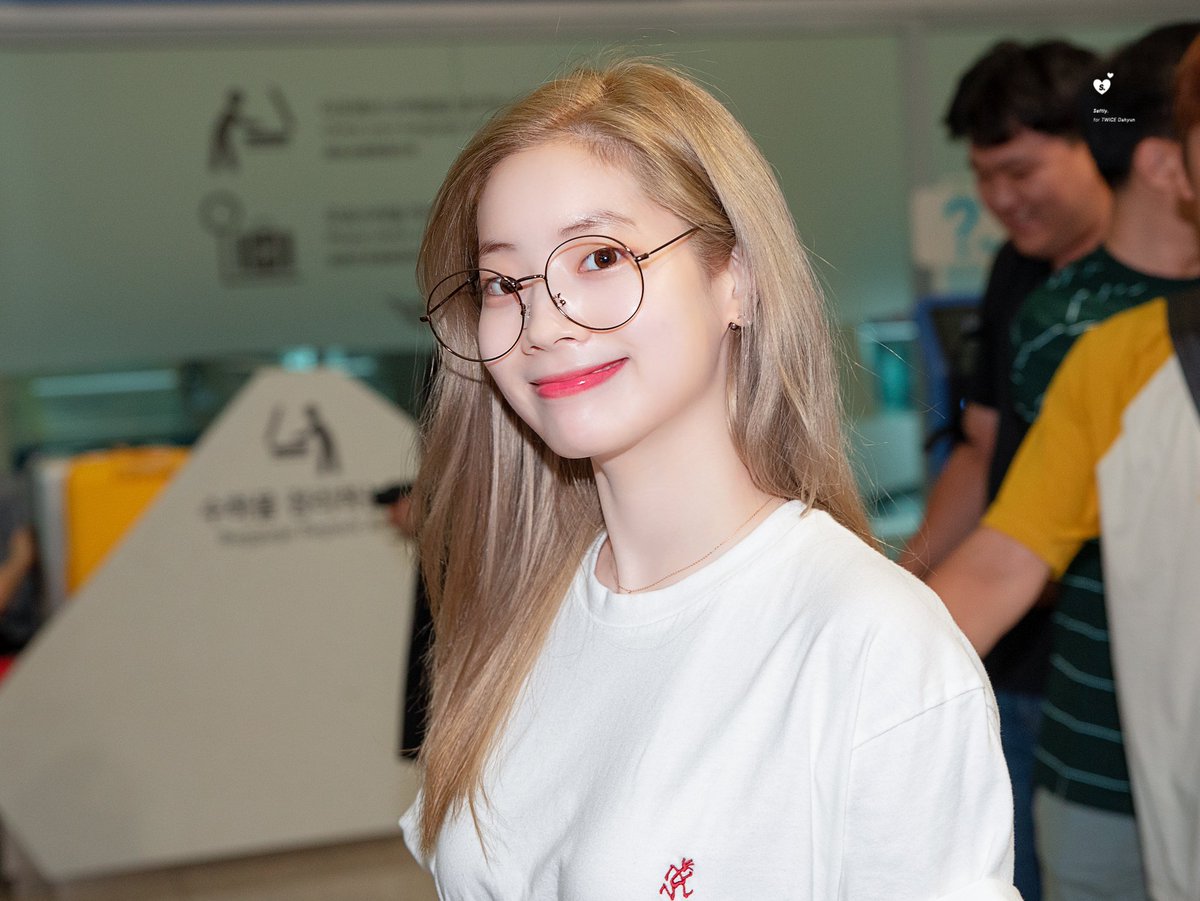 Softly_DaHyun's tweet photo. 190628 

#DAHYUN #다현  #ダヒョン 
#TWICE #트와이스 #トゥワイス https://t.co/wTHNzzHn1T