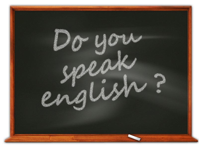 lasendaBurgos's tweet photo. Las conversaciones en inglés que se llevan celebrando durante los últimos tiempos cada viernes a las 21:00h tienen un nuevo escenario: La Vache Folle. ¡Una manera genial de comenzar el finde! 🍻 https://t.co/IUOsl894Wg
