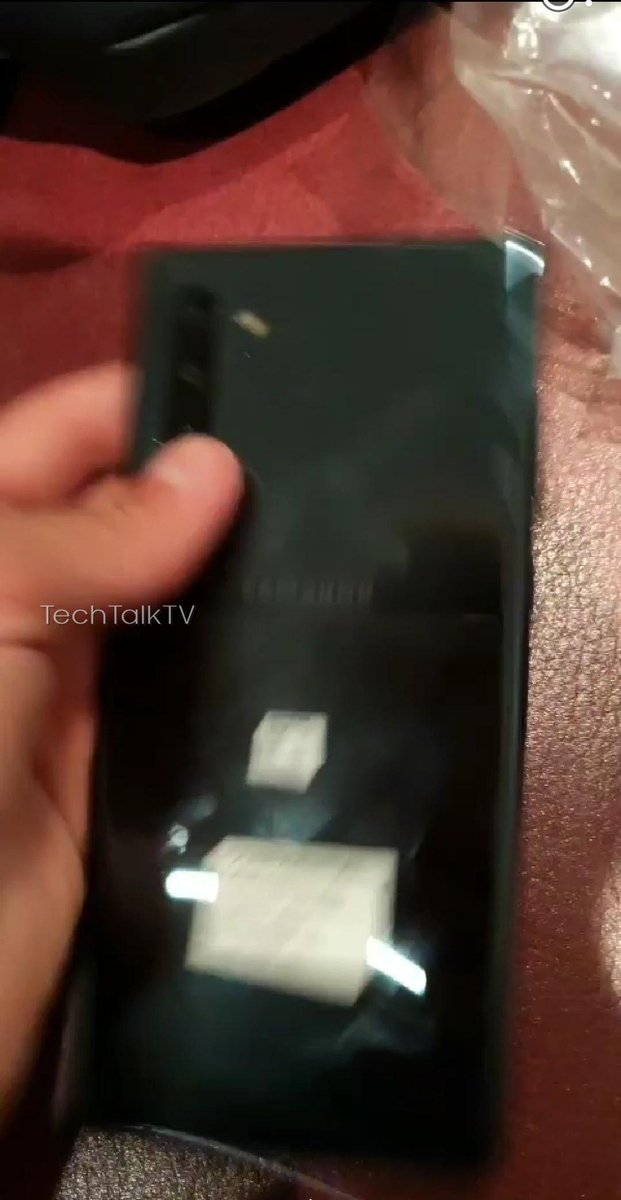 D-ItXLGVAAML9i6.jpg