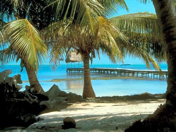 CaribbeanProp's tweet photo. Corozal, Belize - Own your own dream Caribbean chalet style property located only 7 mins walk from the Caribbean Sea and great beach. Prices from just US$109,995 for a detached, two bedroom, two bathroom property with great Verandah space to enjoy the Caribbean sunset. 😎☀️⛵️🏝 https://t.co/KRsa606lex