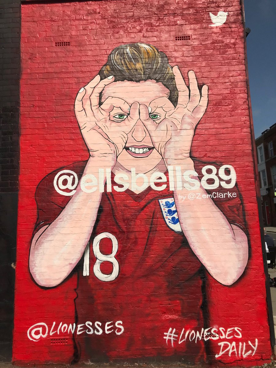 PDi_Insurance's tweet image. Well done Aylesbury girl ⁦@ellsbells89⁩ last night. Hope that you can get that golden boot. 👊