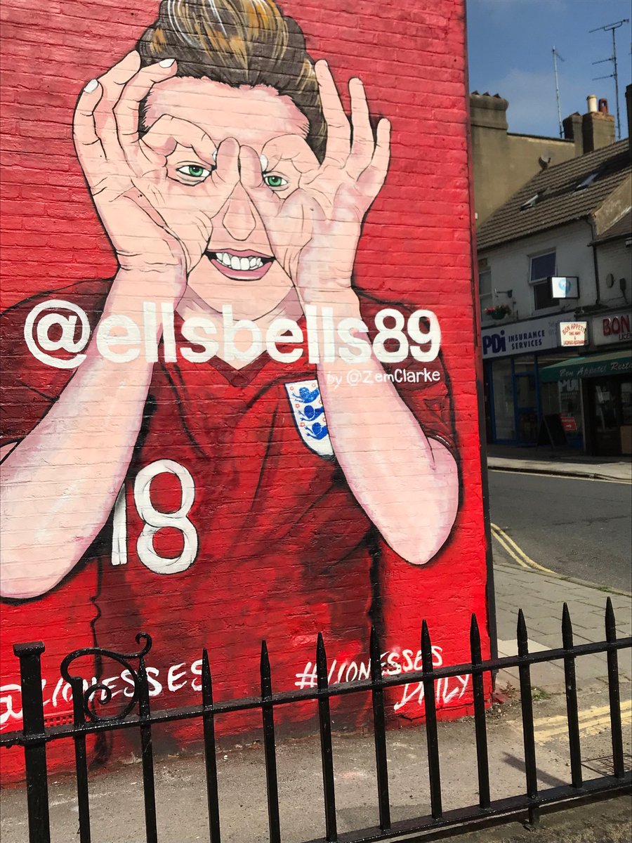 PDi_Insurance's tweet image. Our High Street supporting Ellen White in France. Our office is in the background. Go ⁦@Lionesses⁩