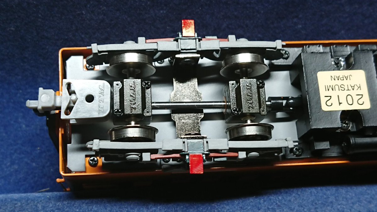 Yp でもやはり銀座線は Aceカプラーはm車のギアボックスに当たってしまうのでダメだな 無駄に大きすぎるんだよなカプラーポケットが かといって ドローバーも嫌なのでimonカプラーにしてるが Imonカプラーは優秀だ