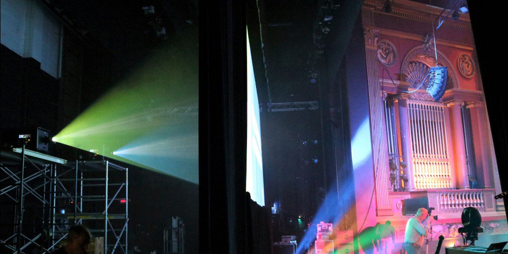 LiveEventsMG's tweet image. A cool look at #RearProjection in action