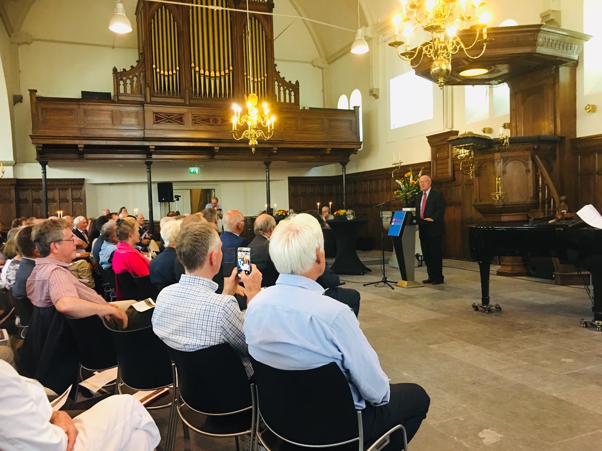 Boeiend symposium ⁦<a href="/MuseumHuisDoorn/">Museum Huis Doorn</a>⁩ over de gevolgen van de ondertekening van het Verdrag van Versailles, vandaag precies 100 jaar geleden met o.a. de ambassadeur van de Verenigde Staten ⁦<a href="/petehoekstra/">Pete Hoekstra</a>⁩ ⁦<a href="/ProvUtrecht/">Provincie Utrecht</a>⁩