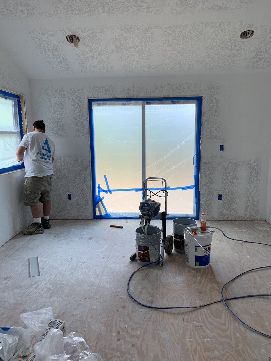JosephPinzon11's tweet image. Need your ceilings and walls sprayed in a jiffy call LJ Painting!