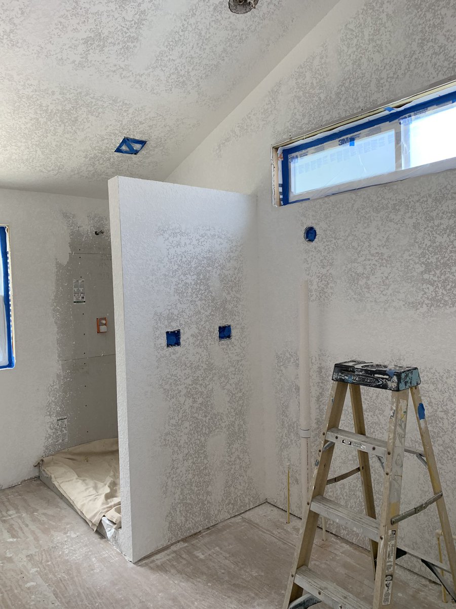JosephPinzon11's tweet image. Need your ceilings and walls sprayed in a jiffy call LJ Painting!