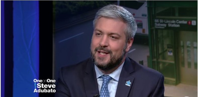 Steve Adubato speaks to David Kearon, Director of Adult Services, <a href="/autismspeaks/">autism speaks</a> , on the dangers of wandering for children and adults with autism, and the importance of training #lawenforcement on how to recognize and interact with people with autism.
youtu.be/sIywIYSOfZU