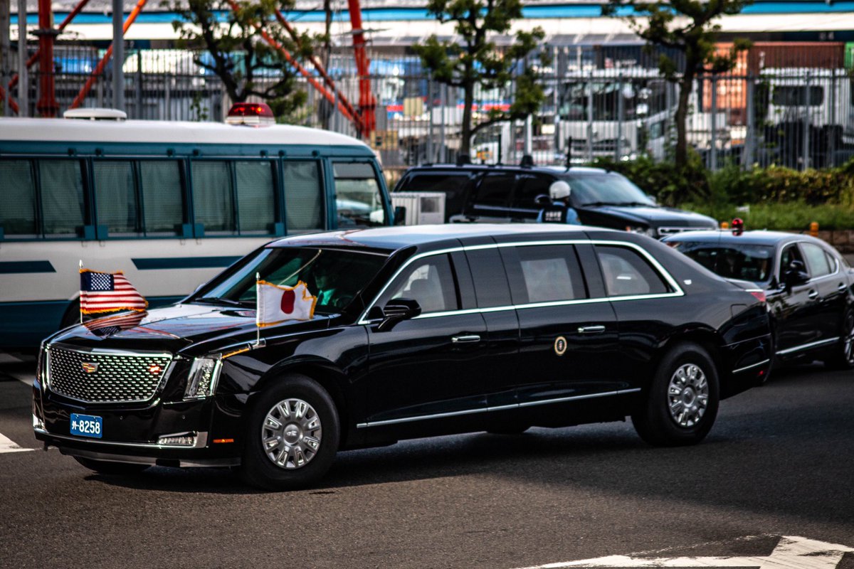 あきぞー G大阪 今日1番の収穫 アメリカ合衆国の車列 トランプ大統領の乗るビーストを収めれました 一部車両ナンバー編集済み