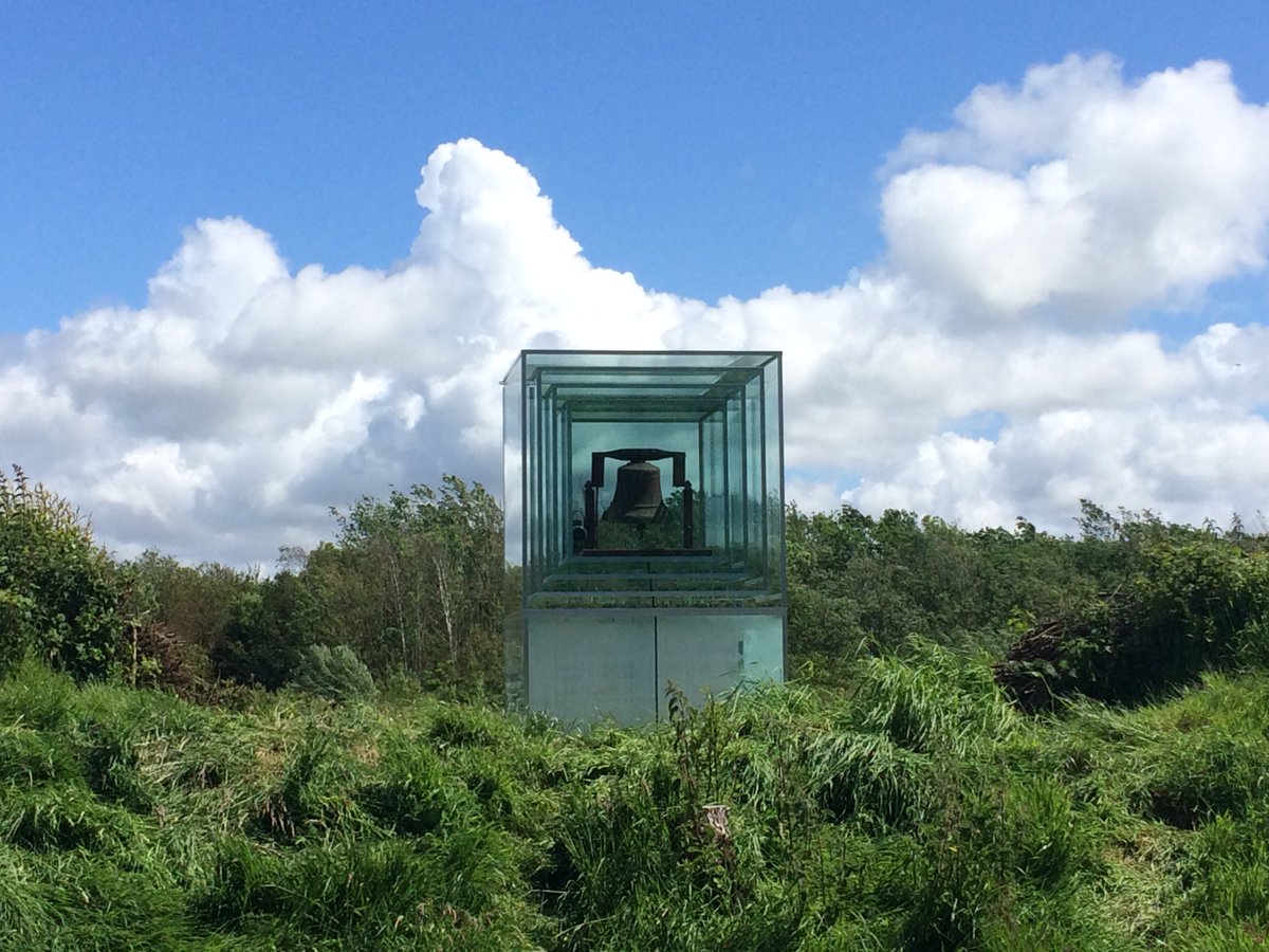 Whether you're in north or south-west Wales <a href="/MigrationsHQ/">Migrations</a> has something for you this weekend. In the north, head to <a href="/FfinyParcArt/">Ffin y Parc Gallery</a> &amp; see the installation Mist. In Llanelli, pop along to <a href="/WWTLlanelli/">WWT Llanelli Wetland Centre</a> to hear <a href="/soundlands/">soundlands</a> The Bell. Both are extraordinary &amp; shouldn't be missed!