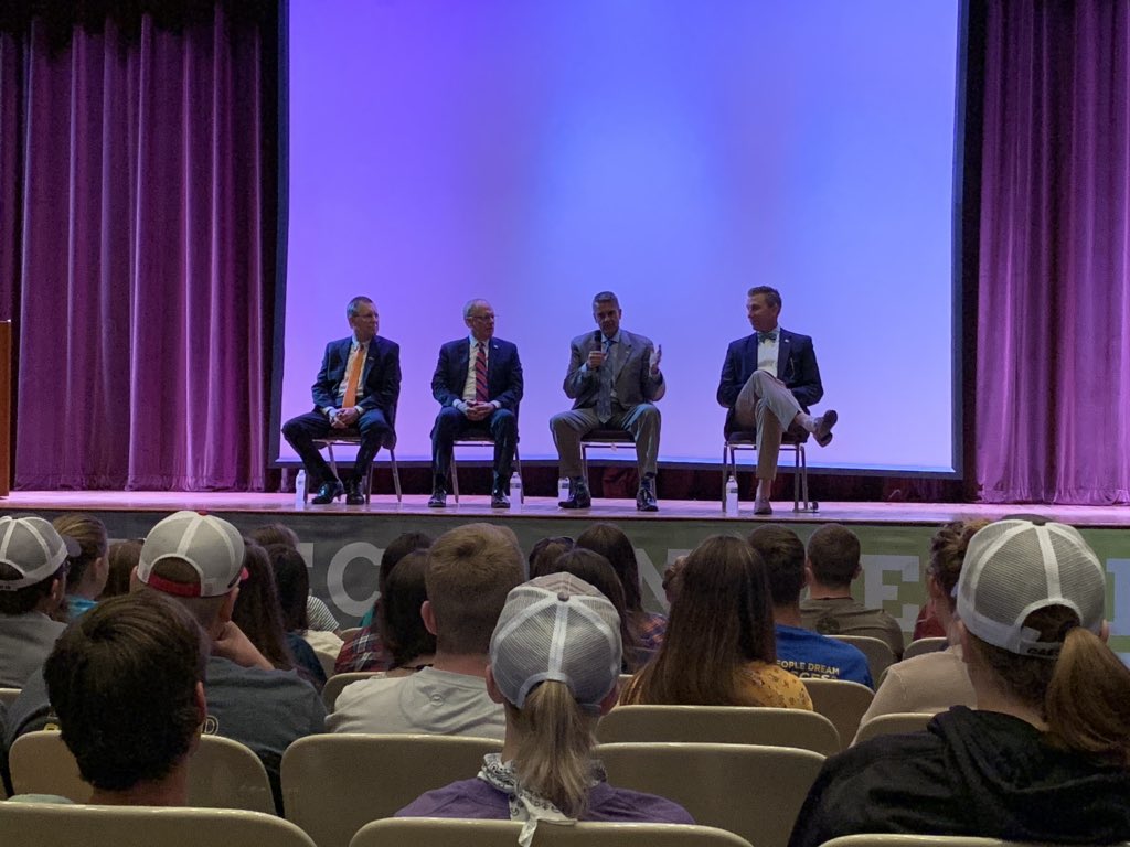 TerryWSaltsman's tweet photo. Cookeville City Mayor Ricky Shelton, Putnam County Mayor Randy Porter, State Representative Ryan Williams, and United States Congressman John Rose at the Agricultural Leadership Summit at Tennessee Tech University. https://t.co/u4qNhkkwys
