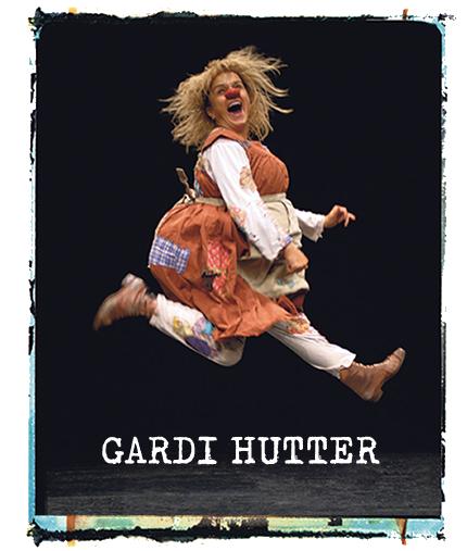 ComuneDolo's tweet photo. Domani ore 21:15 a #Dolo nel parco di #VillaAngeli spettacolo #LaSarta della più famosa clown del mondo, la svizzera,#GardiHutter!!! 🤡 "Un pezzo teatrale sulla finezza dell'essere e l'infinito del gioco. Al di fuori del tempo" 🎭
Ingresso 5 euro
Info: https://t.co/kF7oGDDXPg https://t.co/GvH9dNhotp