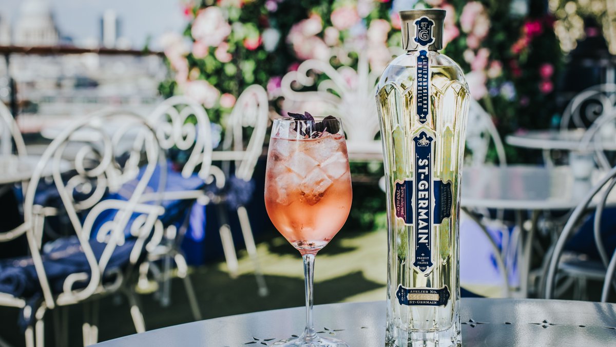 OXO_Tower's tweet photo. COMPETITION TIME! To celebrate the last weekend of our @StGermainDrinks terrace, we're giving away 6 copies of the 'How To Spritz Fluently' cocktail book, paired with a bottle of St-Germain. Retweet this post to enter. 🌷 You have until Sunday at midnight! https://t.co/pIKZoQySRv
