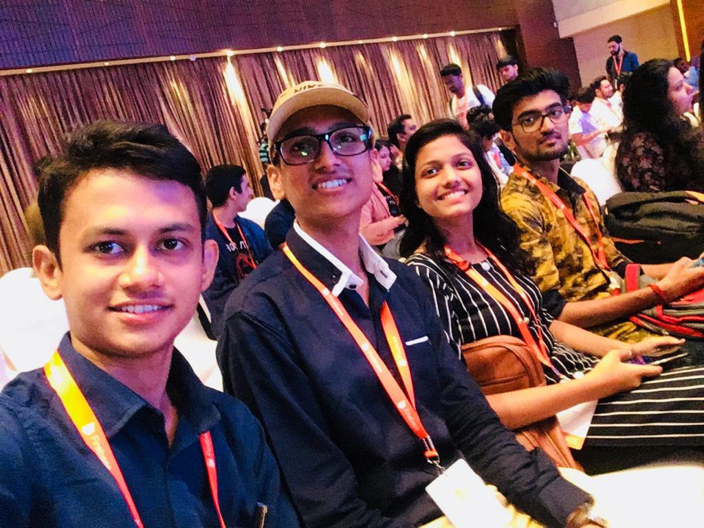 imShreyasPatil's tweet photo. Really a great learning experience with #firebase at Pune #FirebaseRoadshow #FirebaseIndia #FirebaseIndia2k19 #IndiaFirebase2019 @GoogleDevsIN @googledevs @Firr https://t.co/nEbXasy9NE
