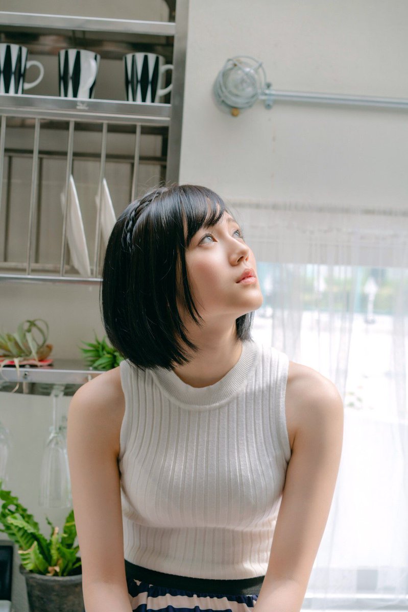 気づいたらフォロワーさん7000人😭💕
嬉しい…本当にありがとうございます！

グラフィスさんで撮ってもらって写真を…💭 https://t.co/IesxGBbZuz