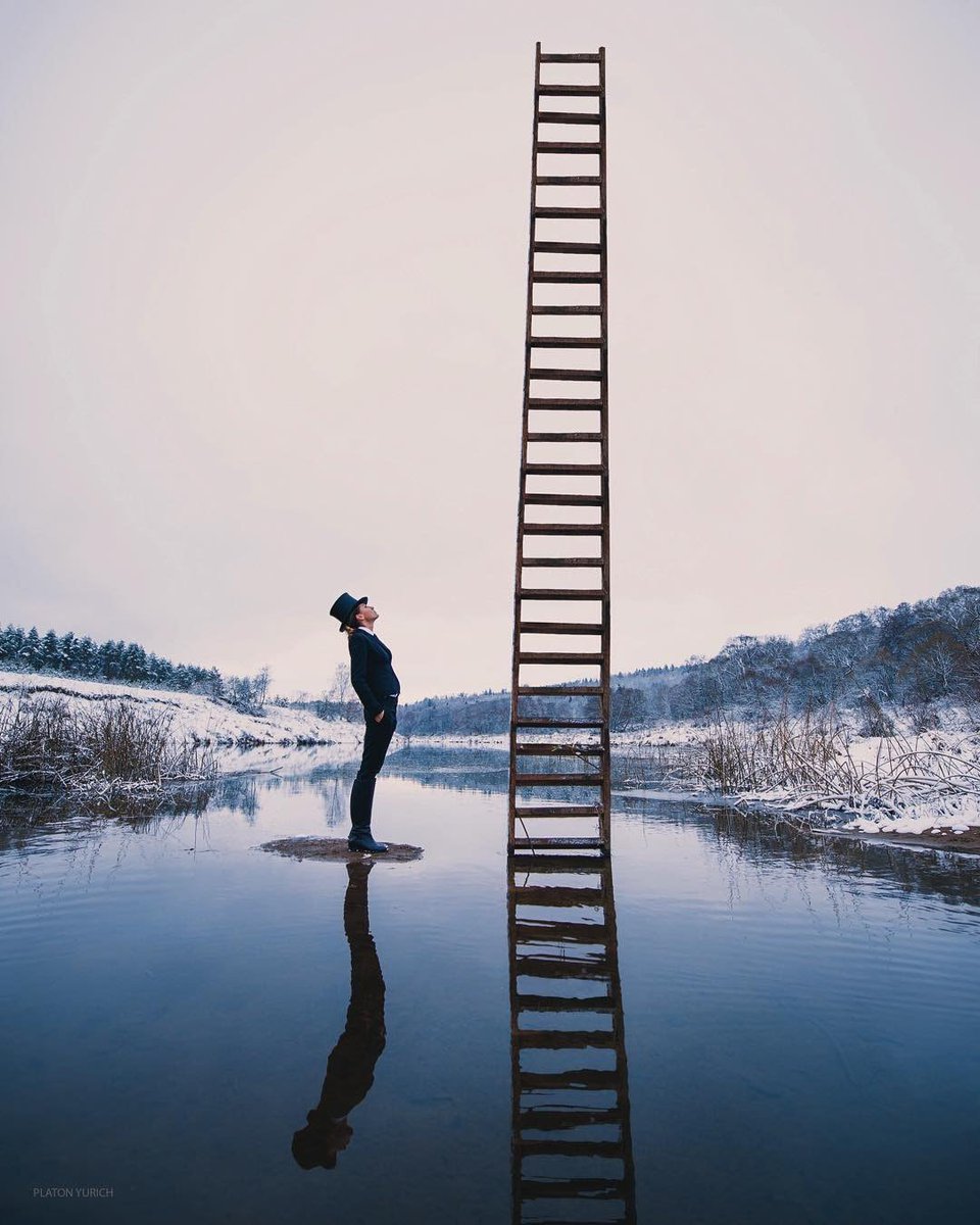 toiblarlos's tweet photo. @vickyvidal1 @MenSauveur @vickyart10 Platon Yurich.
#SurrealPhotos #DigitalArt #Surrealism #russianart
#HappyFriday #DreamScape #Chob #StairwayToHeaven #OnTheRoad #NoSinMiNube https://t.co/NUhpNIusjn