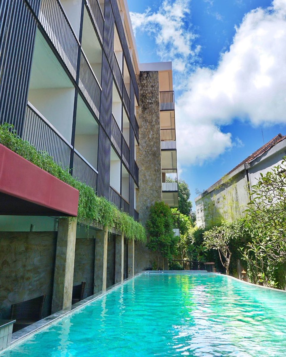 Blue sky with some clouds are just perfect for the cool people by the pool. #coolcleancomfy #kuta #questhotelkuta #questhotels #archipelagointernational