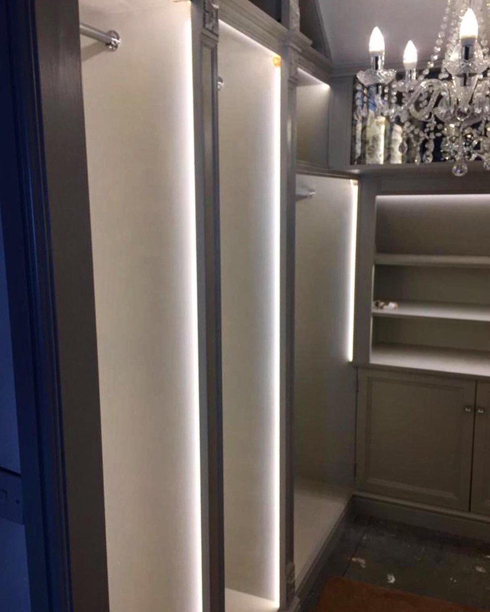 fceyorkshire's tweet photo. LED lighting installation in walk-in wardrobe #York #LED #ledlighting #lightinstallation #walkinwardrobe #wardrobe #lights #lighting #electricians
#FridayFeeling https://t.co/nsX1QuWWA5