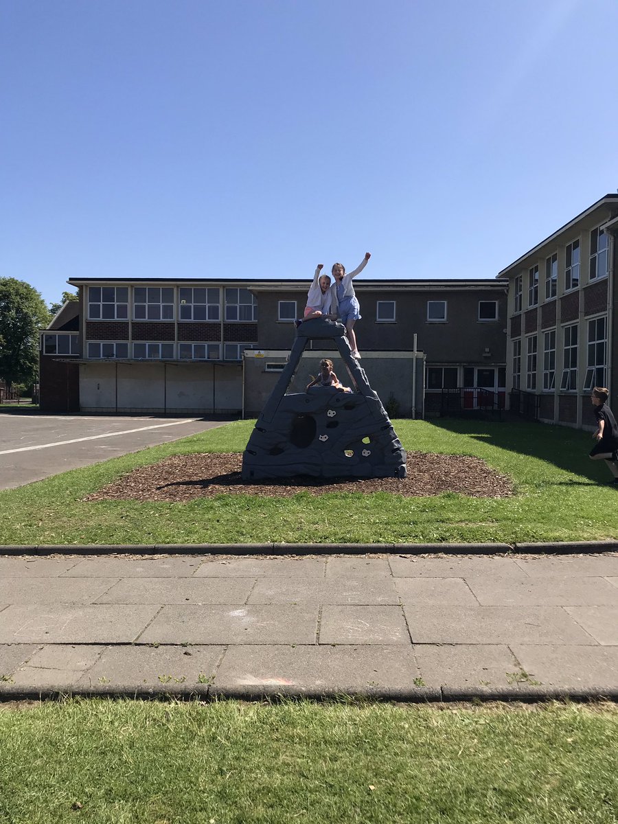 Miss Steedman tweet media