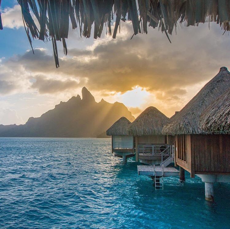 Earth Pics Daily tweet media