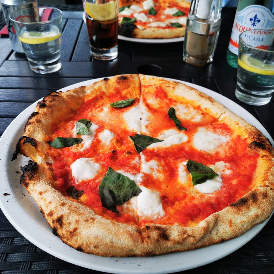 You had me at pizza! 😍🍕