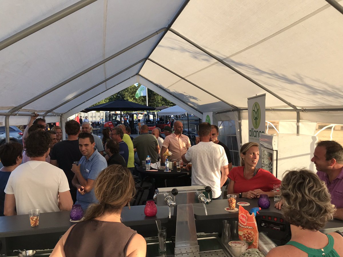alliancefruit's tweet photo. The day after.. #appeldag. Het was een goed georganiseerde mooie dag @DelphyFruit @NFOfruit. Ook onze stand lag goed in de markt. 👍😃 https://t.co/PWODBQzEPb