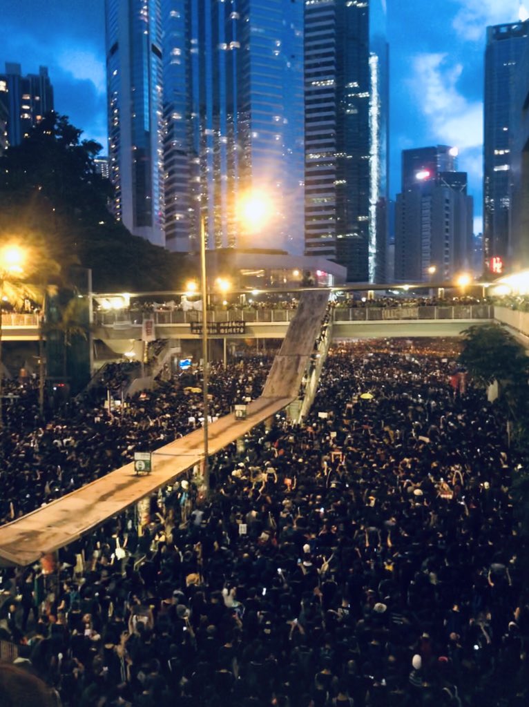 pinkypypy's tweet photo. Please help Hongkongers.
 #AntiELAB
 #FreedomHKG 
 #FreedomHK 
 #HongKong 
 #HongKongProtests 
 #我係香港人
 #香港加油 
 #香港團結 https://t.co/LiRp686uRj