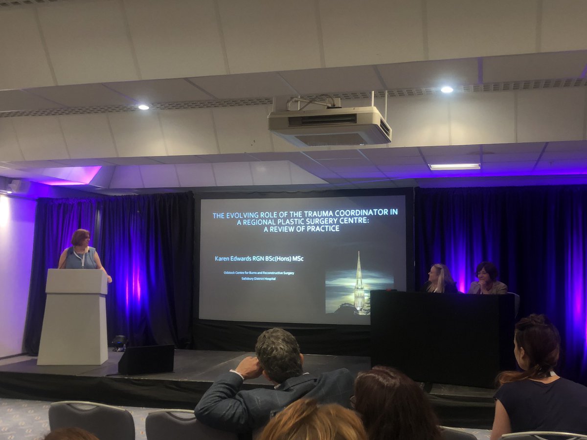 101nitisha's tweet photo. So proud of Karen Edwards, trauma nurse specialist talking about the evolving role of the trauma coordinator in #PlasticSurgery #BAPRASSummer19 #nursesday #Salisbury #salisburynhs https://t.co/dRoBrBXo9U