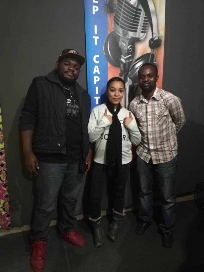 SumeyaGulam's tweet photo. Its always a good time . Got to launch #Madando a new song by #Famous. We give you the young voices with talent.
#TIA #Cfm #Famous #Goodvibesfriday โ https://t.co/DI6cvMmOji