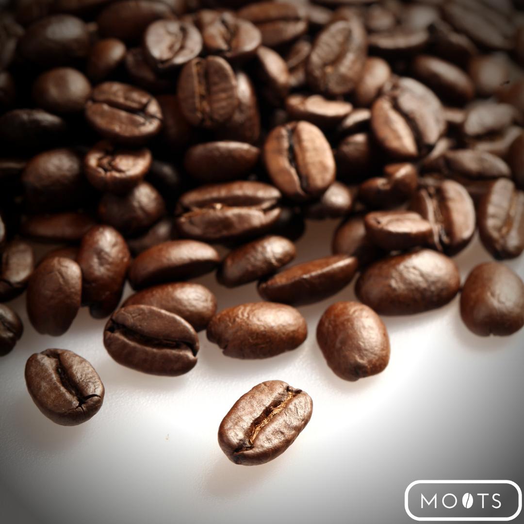 ¿Dónde guardo el café? Lo mejor es en un recipiente hermético a temperatura ambiente y fuera de la luz directa del sol. No es recomendable guardarlo en el refrigerador ya que absorberá los aromas de todos los demás alimentos. #cafédeespecialidad #mexico #cafedechiapas