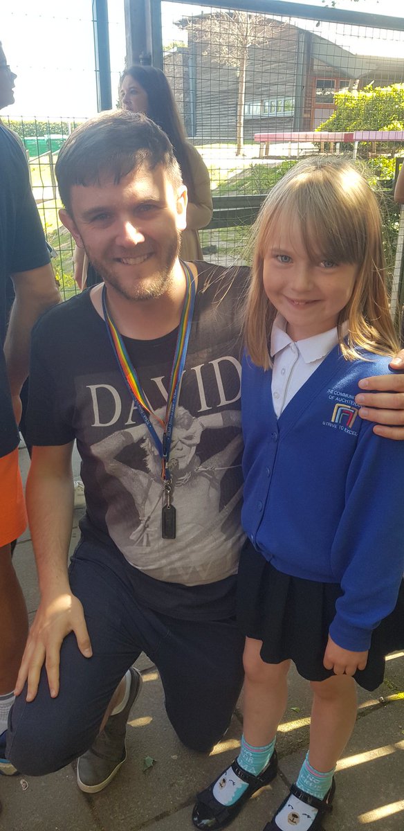 L_A_Mackay's tweet photo. What a fantastic teacher that Bella has had this year. Couldn't ask for anyone better!! Thank you @MrDowlingClass Have a good relaxing 6 weeks. @TCSoA is lucky to have you https://t.co/07s6hvNG1q