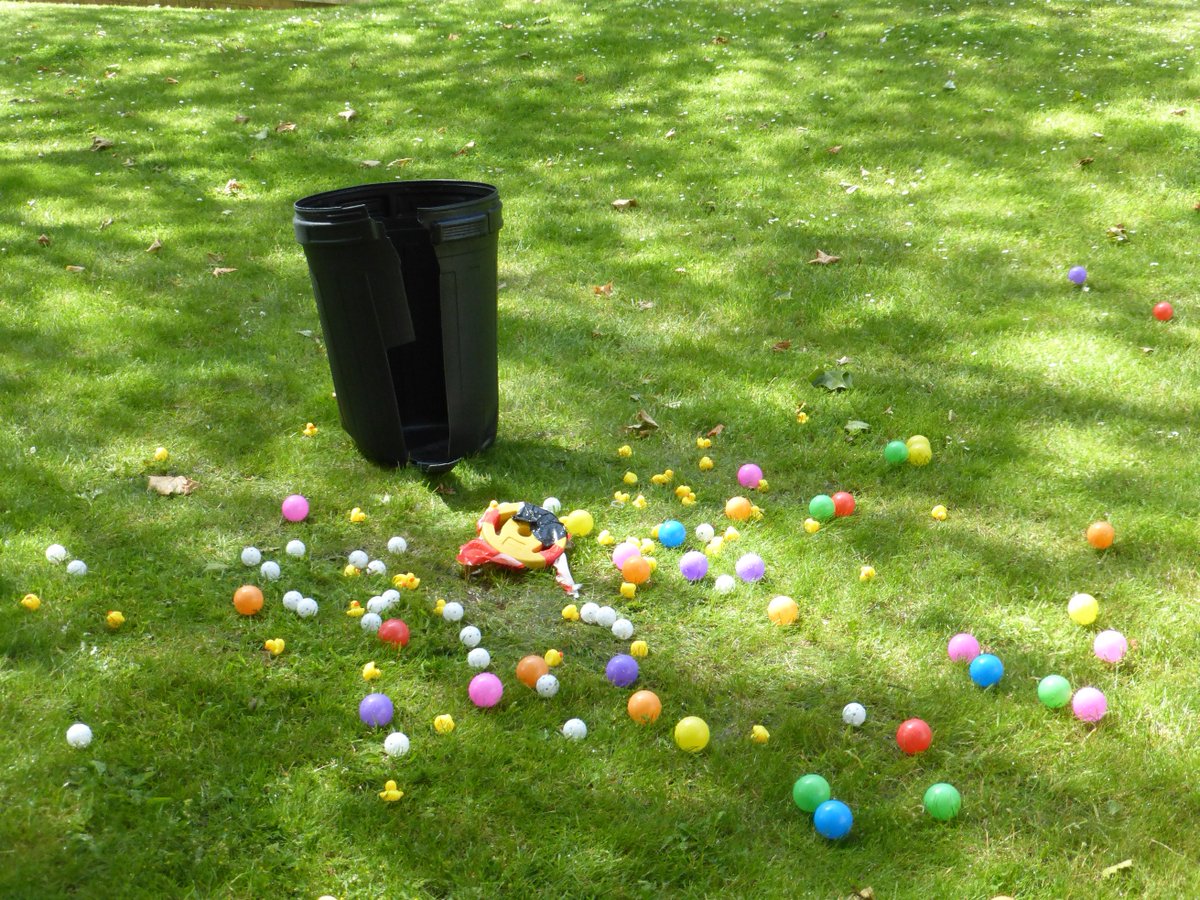 EarthSolarSystm's tweet photo. It took a couple of attempts, but we made those rubber ducks fly!
#trashcano
Video on our Facebook page, https://t.co/VuELgYxTnI https://t.co/8PEvWr7ljL