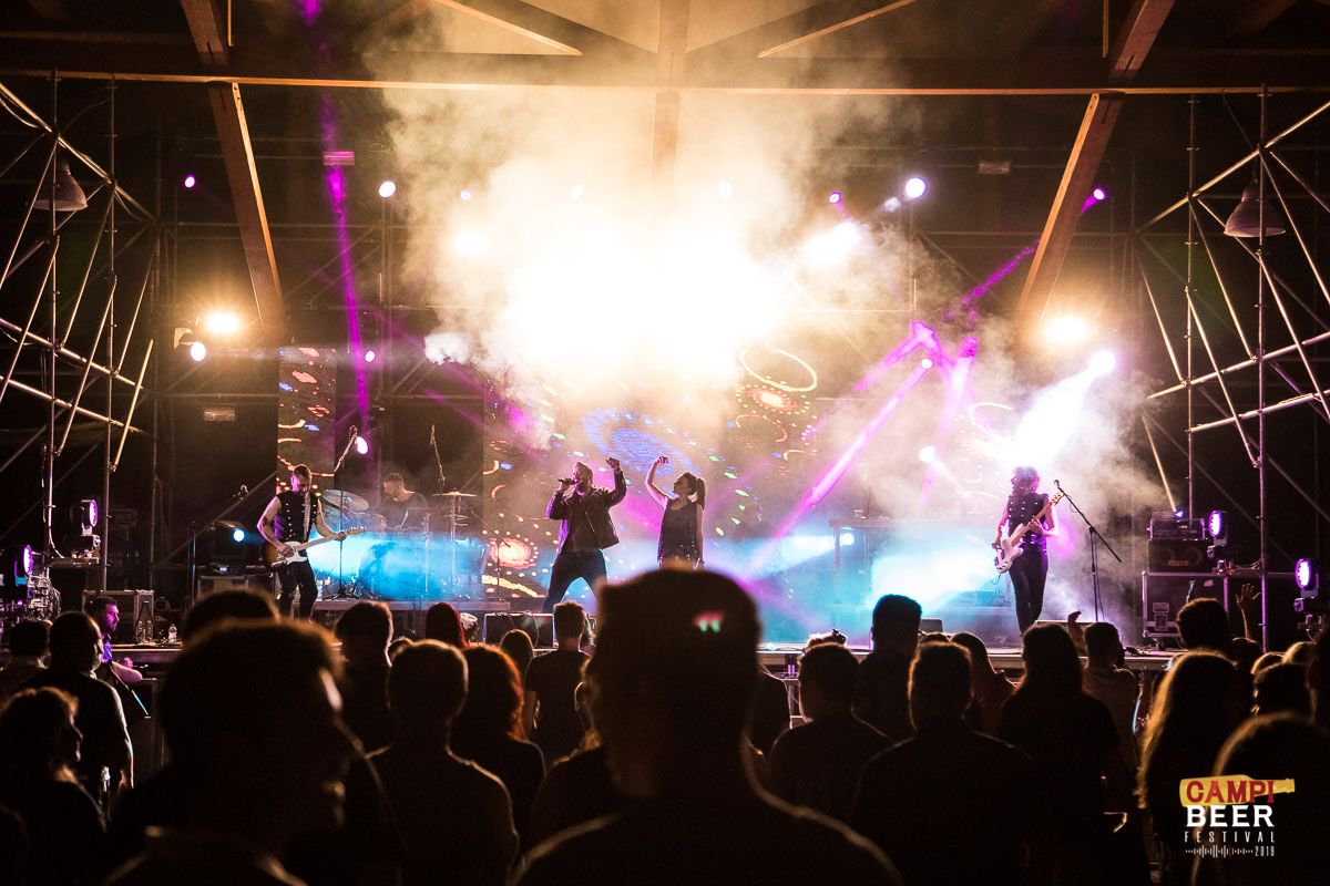 Beatrice_Dis's tweet photo. #HappyFriday !!!
#coverband #beatricedis #livemusic 
Follow my fb page to discover our calendar around #Italy 
#summertour19 https://t.co/SPY8QtTSHk