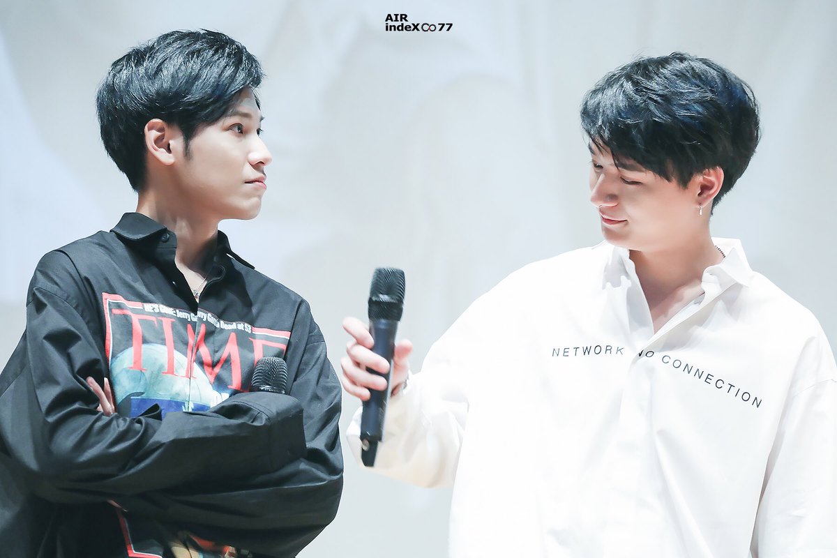 AIRindeX8's tweet photo. 190622 KristSingtoFMinBusan
@stjinx_maya @kristtps 
#KristSingtoFMinBusan
#KristPerawat
#ยยขคพ
#SingtoPrachaya 
#สมุนจ้าวป่า https://t.co/UfxymGxduL