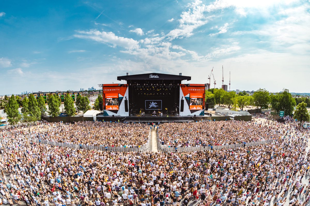 communityLDN's tweet photo. Two days to go #CommunityLDNers! πβοΈWho are you MOST excited to see on Sunday? π― Last minute print at home tickets still available π https://t.co/nW4zFeHXoG https://t.co/zyVac4KLdb