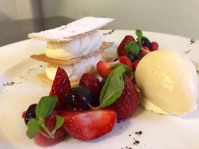 Webbes_Mushroom's tweet image. Chris, Ricky and the rest of the #kitchen are busy crafting these #amazing #desserts for our #menu. Why not start your #weekend by having #dinner @Webbes_Mushroom. call 01424 751137. @hastingsonline @Visit1066 @VSussex #TooGoodtoMiss #Food #GoodbyeDiet #eatlocal