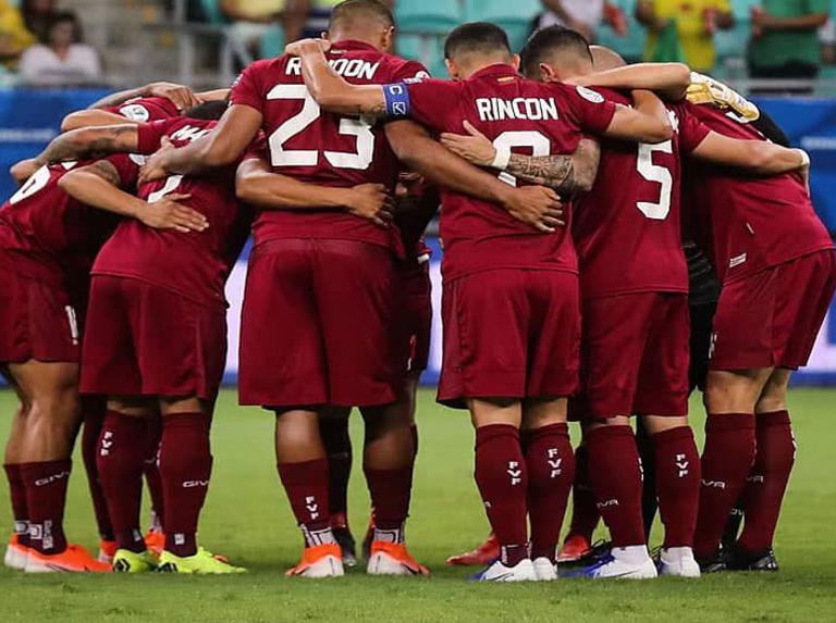 GJCabelloC3K's tweet photo. ¡Vamos Venezuela, Vamos Vinotinto! 
#CopaAmerica https://t.co/HT6AoV3xZr