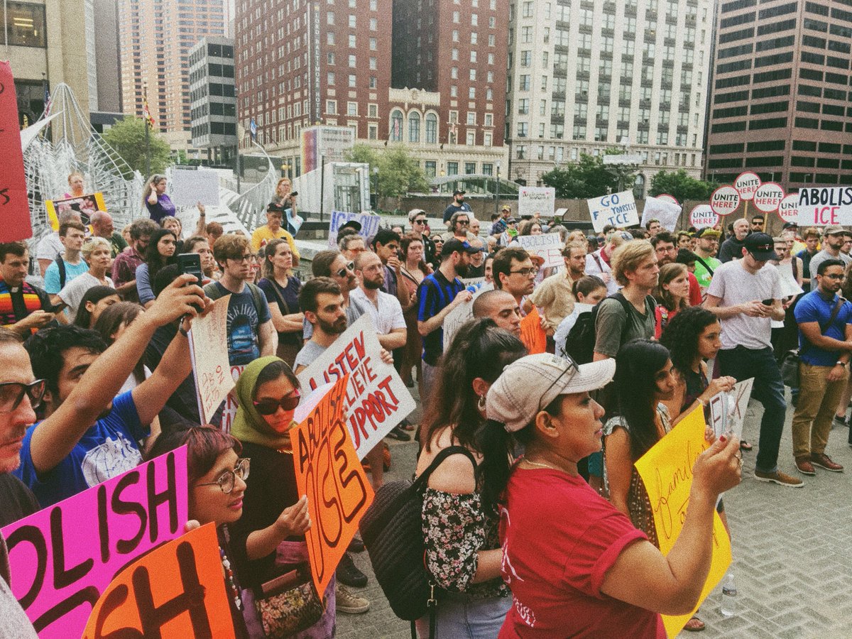 In great displays of unity such as last night in front of the ICE building in Baltimore, we find and forge and ultimately build our collective strength. Thanks to Sanctuary Streets Baltimore for organizing. El pueblo unido, jamas sera vencido! #AbolishICE #StoptheDeportations