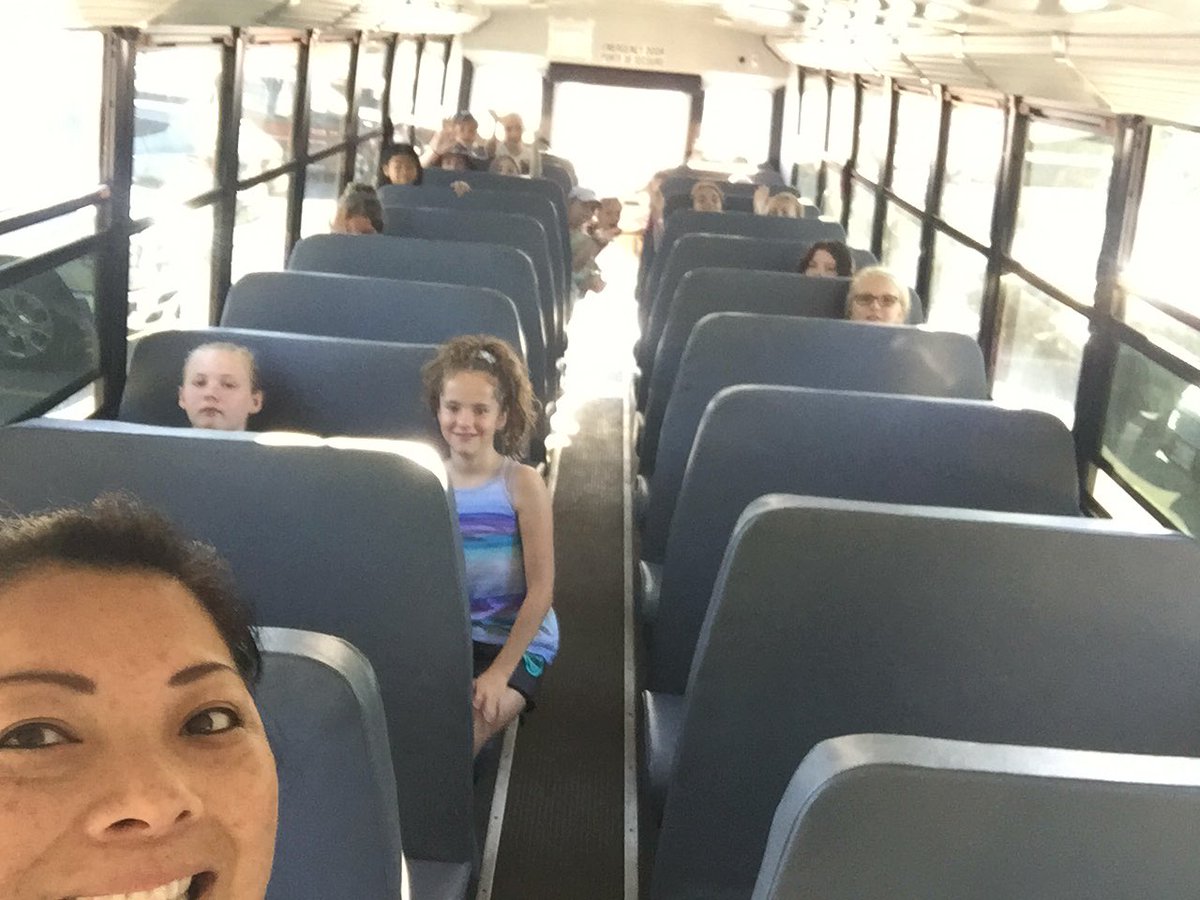 @GirlsIncLimesto Belleville bus is representing this morning! Have a great and exciting day!