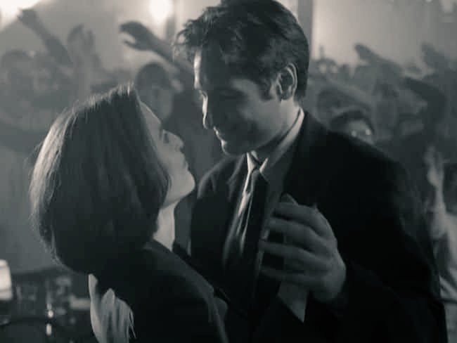 FabyTrustNo1's tweet photo. "Who could resist the temptation to create life in his own image?
We already have that ability, Mulder. It's called procreation."
#TheXFiles #saveMSR #PostModernPrometheus https://t.co/ydoROLsn6p