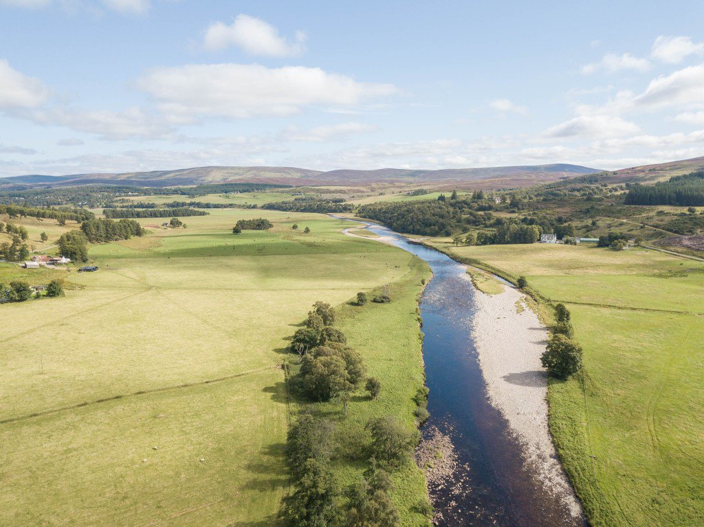 Best Train Rides in Scotland cottages-and-castles.co.uk/blog/self-cate…