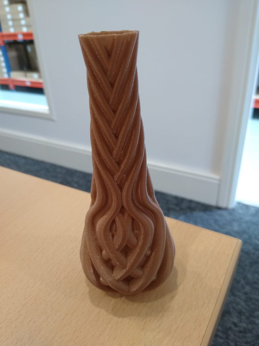 3DPrintzLtd's tweet image. Competition time! RT &amp;amp; FOLLOW - To win a @3DPrintzLtd PLA Copper 1.75mm! Vase by @martin_hawkes_1 available at cults3d.com/en/3d-model/ho… #competition #RT #Follow