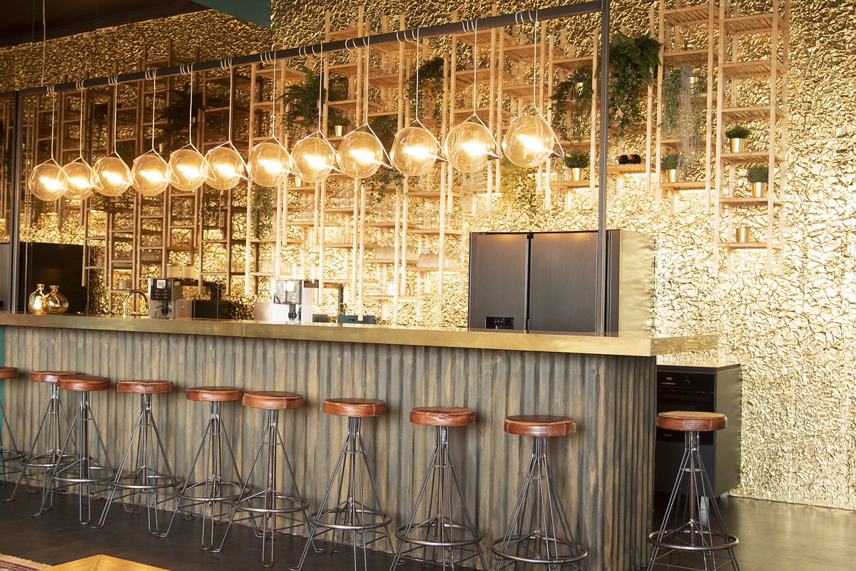 Bij Hazemeijer te Hengelo hebben we de E- en W-installaties in het kantoorpand van MyPoi World uitgevoerd. #installatie #vasterink #hazemeijer #hengelo #twente #mypoiworld