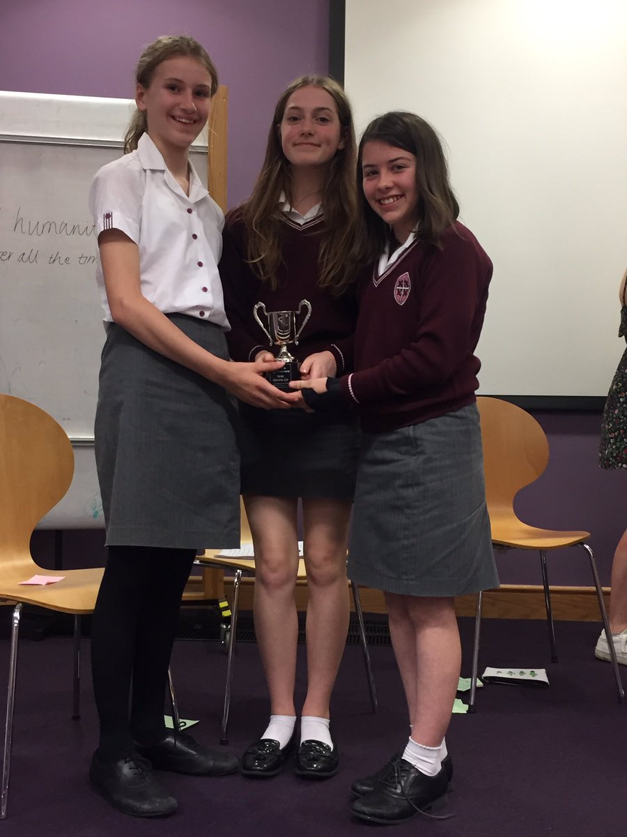 DuffieldShsk's tweet photo. The first ever house debating CHAMPIONS🤩💚 https://t.co/7FJ6G81KWI