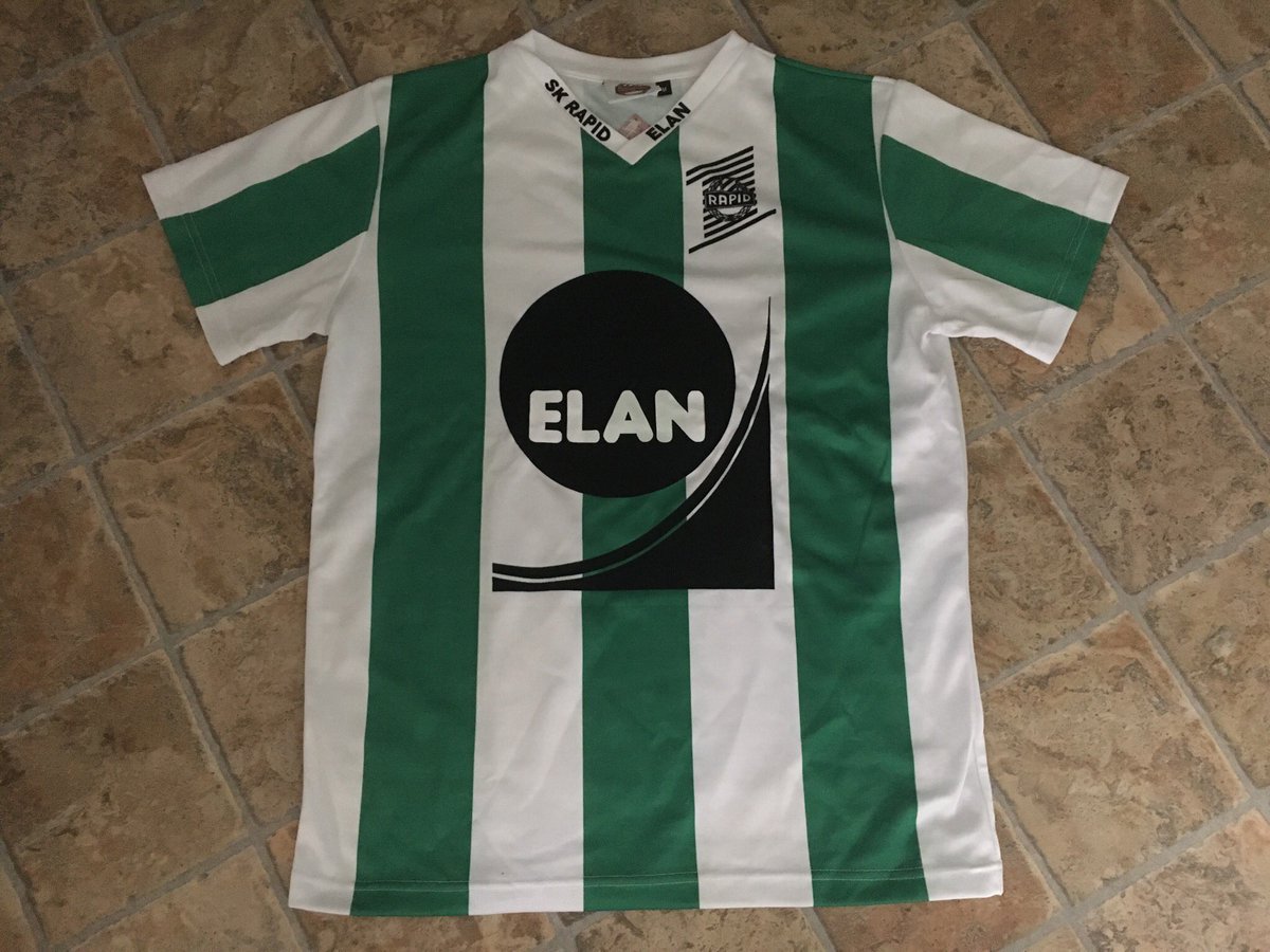 julmarsc89's tweet image. Retro geht immer. #skrapid #scr2019 #backtothe90s