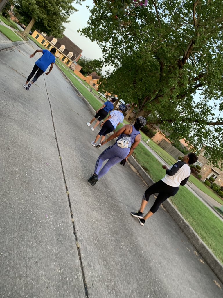 geauxnatural's tweet photo. Itโs not always easy...but We get it DONE!
5 Days a week + 30 minutes a day = Commitment to my Health & Happiness!
#TeamSunrise
#SunriseTrek
#MondaythruFriday
#530AM
#3Miles
#WeAreHarriet
#NOWomenLeftBehind
#SAVEYOURSELF
#GotToKeepMoving
#1MilBy2020
#girltrek
#nolatreks https://t.co/UGkbWzEx4B