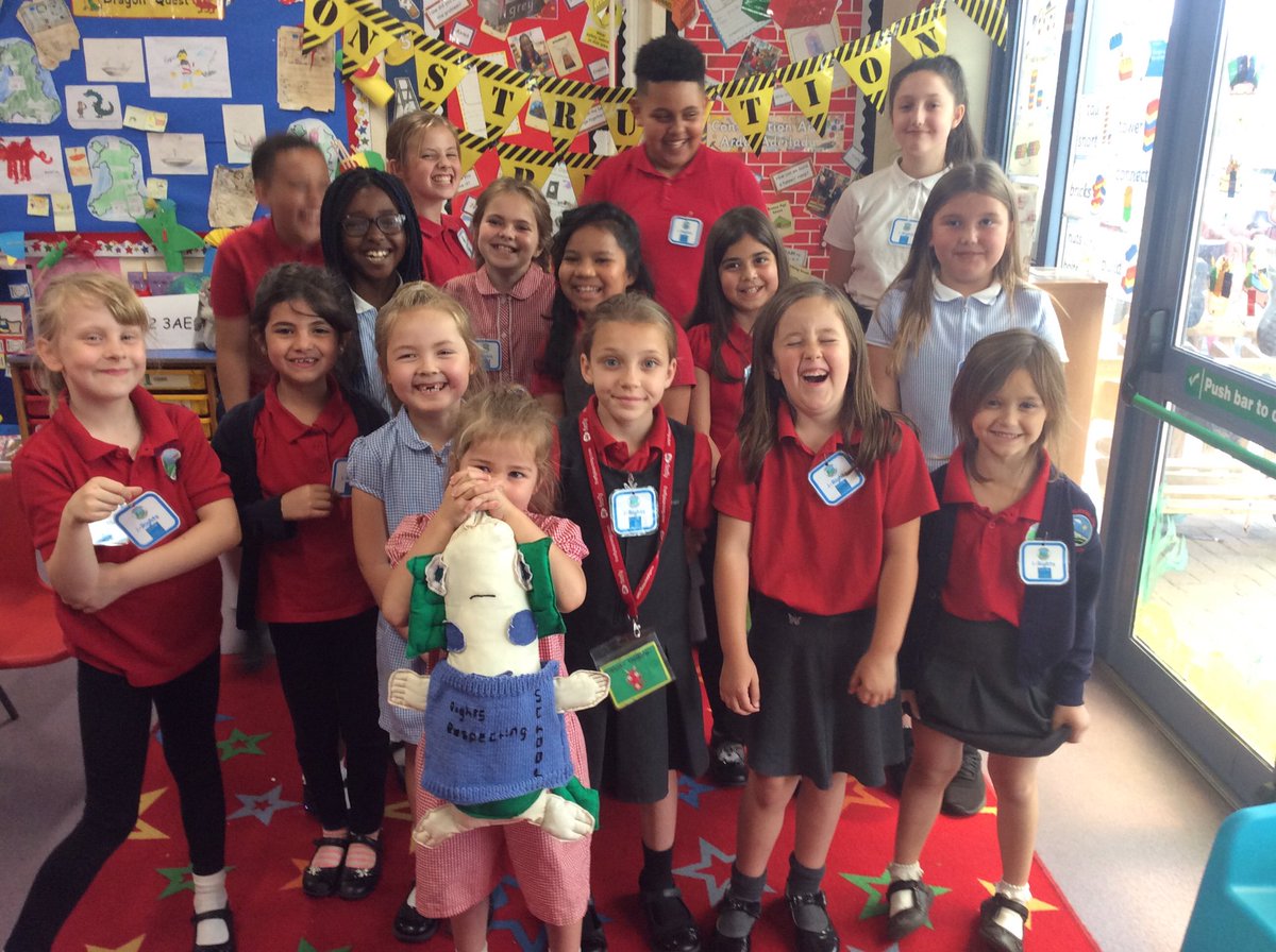 meadowlaneprm's tweet photo. Today in our #iRights meeting we discussed our next steps, added more rights around the school and added to our iRights website! #RRSA https://t.co/Fr4my1fX61