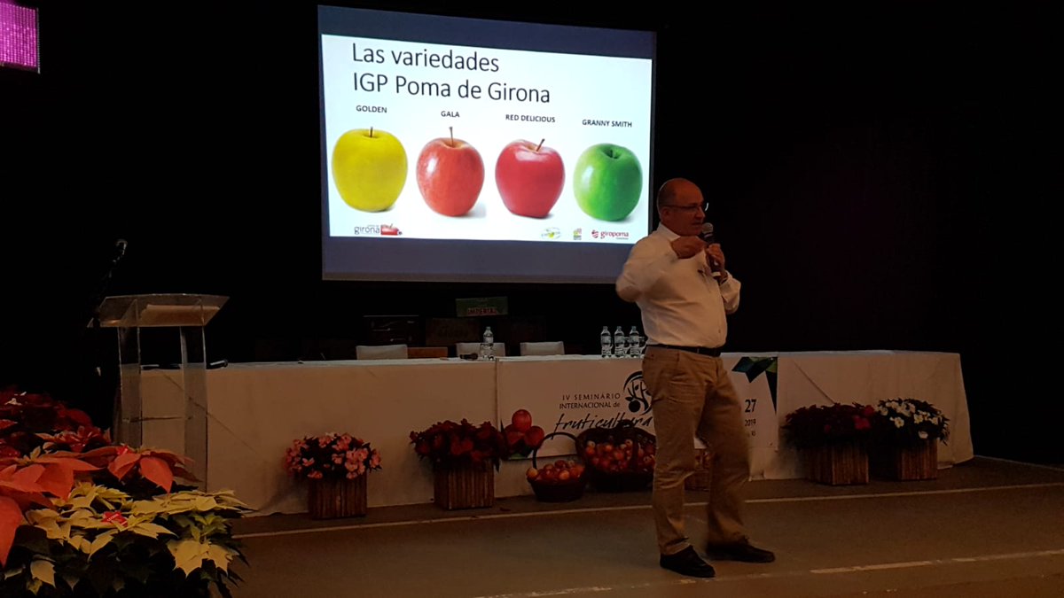 pomadegirona's tweet photo. Haver assistir al IV Seminari Internacional del cultiu ha estat molt enriquidor! Vam poder compartir el model d’agricultura sostenible de Poma de Girona i el mètode de la confusió sexual com a tractament biològic per a tractar els insectes i la mosca del mediterrani. https://t.co/NjiX6BW2ik